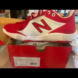 New Balance Mens Metal Cleats